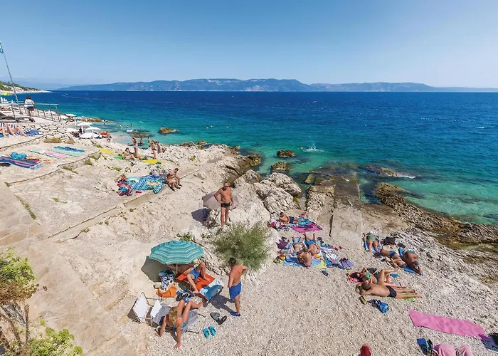 Cozy In With Kitchen Rabac